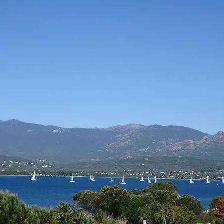 Appart hôtel Résidence Le Village Marin